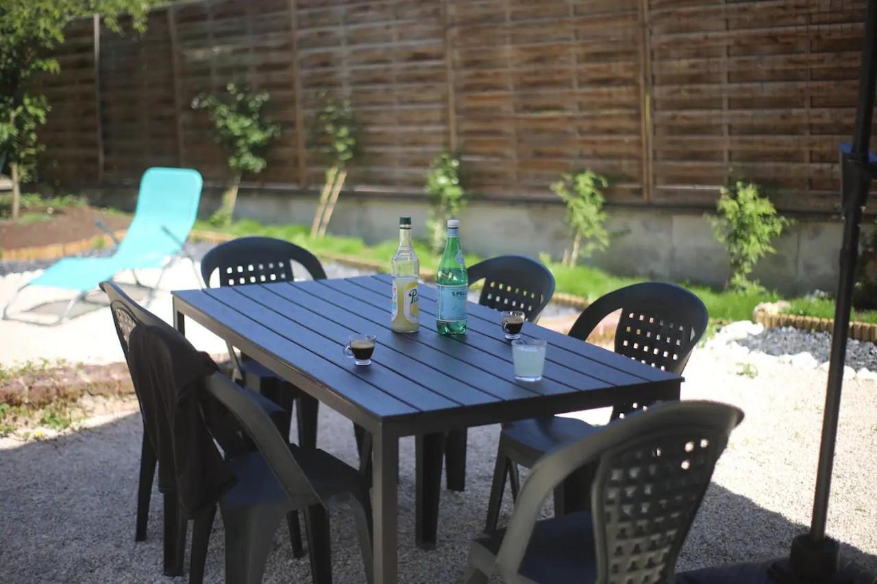La Montrieuse, Chambre Individuelle Avec Sauna Et Baignoire Spa Naveil Exterior photo
